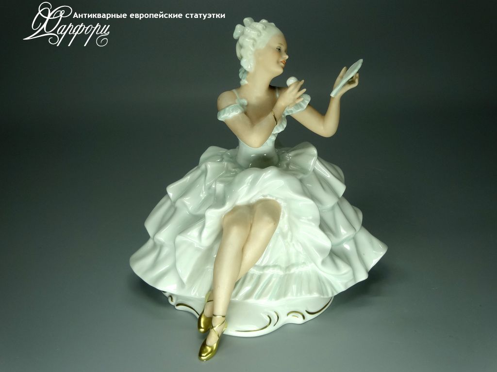 Купить фарфоровые статуэтки Schaubach Kunst, Балерина с зеркальцем, Германия